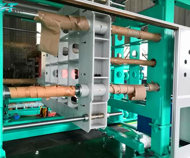 Vacuum polystyrene thermocol foam fish box making machine