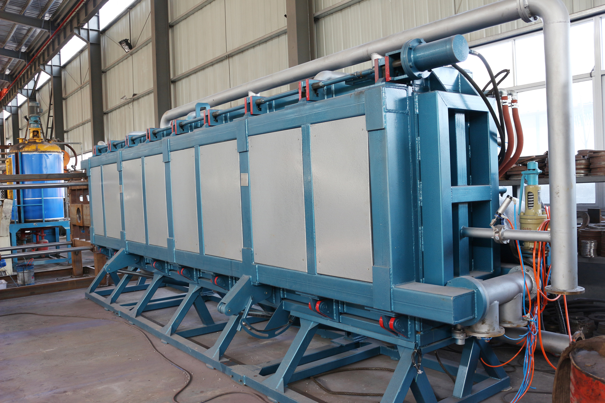 Safety protection system of EPS sheet forming machine
